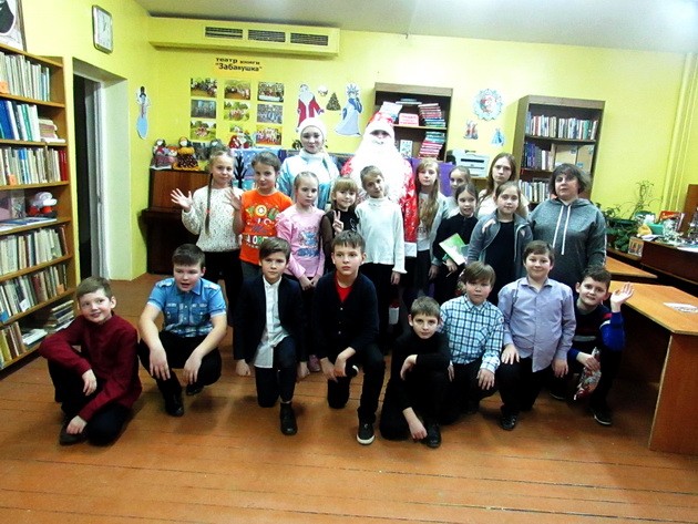 Новогодняя ЗаМЫШЛяндия прошла в Новосельской библиотеке.